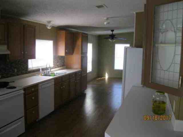 424 Cedar Creek Rd - Photo 2 of 6