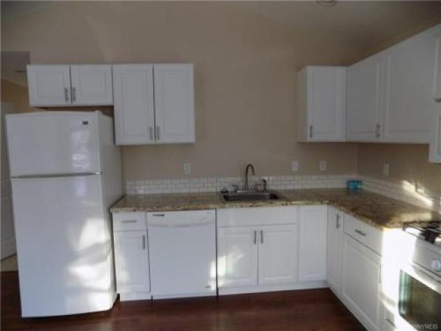 110 N 7th St - Photo 2 of 6