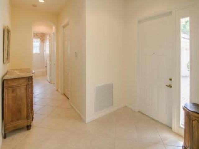 9320 Heron Cove Dr - Photo 3 of 6