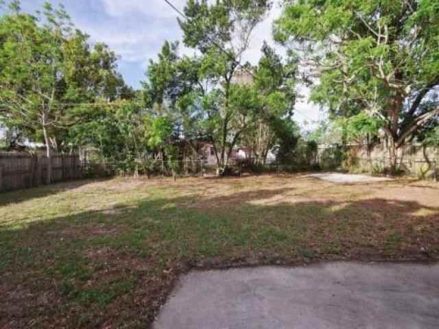 1724 Hialeah St - Photo 3 of 6
