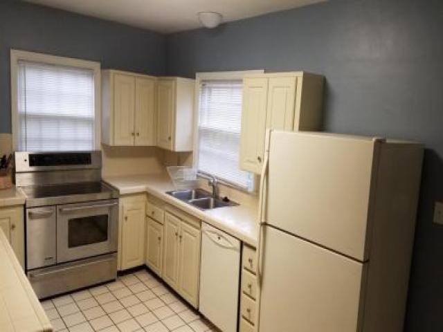 518 Chinoe Rd - Photo 2 of 6