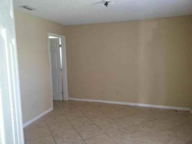 313 Carissa Dr - Photo 2 of 6