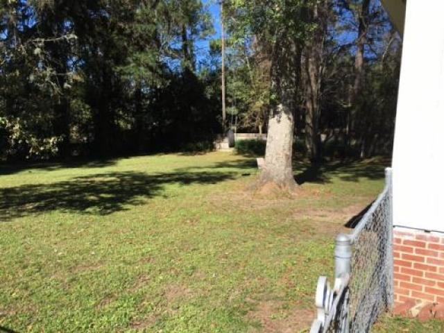 210 Westminster Dr - Photo 2 of 6