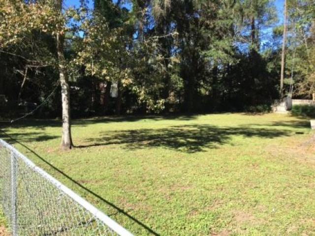 210 Westminster Dr - Photo 3 of 6