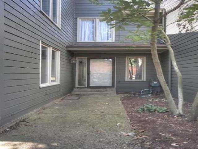 2140 Fort Harrods Dr - Photo 3 of 6