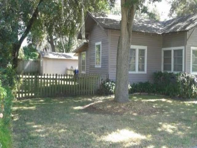 130 Bluefield Ave - Photo 2 of 6