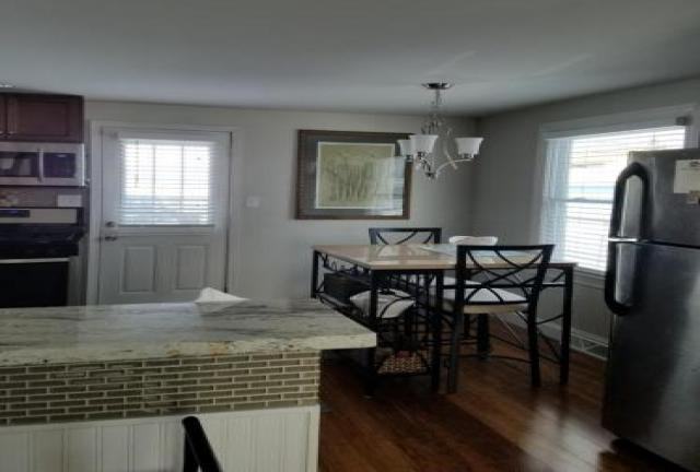 339 Shepard Ave - Photo 3 of 6