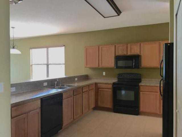 574 Dryden Cir - Photo 3 of 6