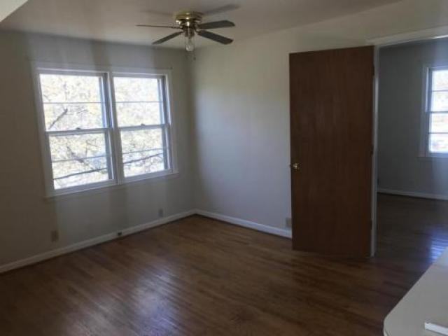 203 Gillispie St - Photo 3 of 6