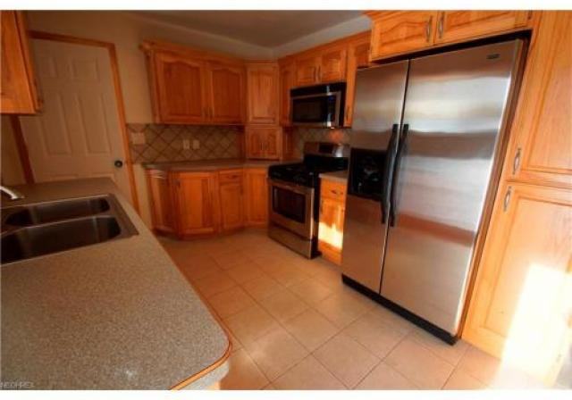 2918 Robert Pkwy - Photo 2 of 6