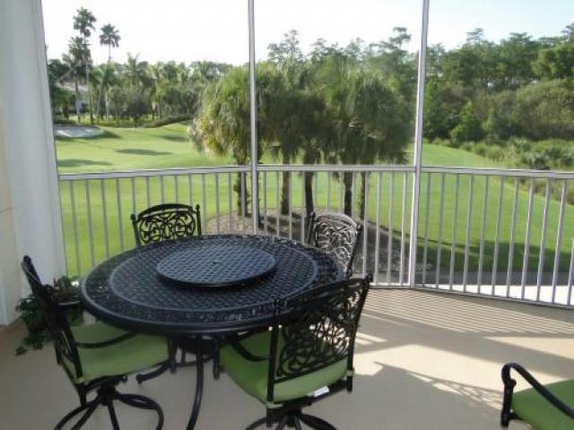 4834 Hampshire Ct - Photo 3 of 6