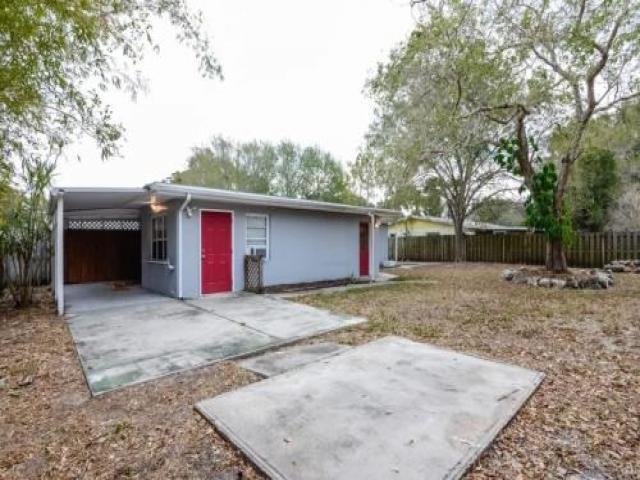 5640 Cedar St NE - Photo 3 of 6