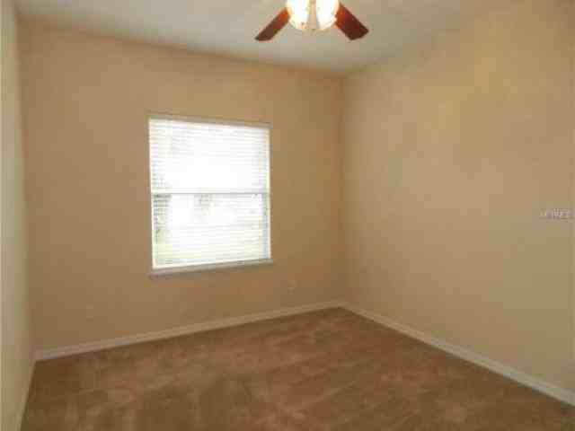 10809 Masters Dr - Photo 2 of 6