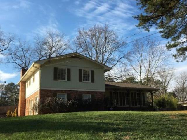 3966 Central Dr - Photo 2 of 6