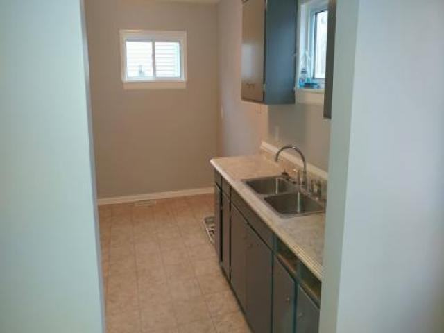 333 Oak St - Photo 2 of 6