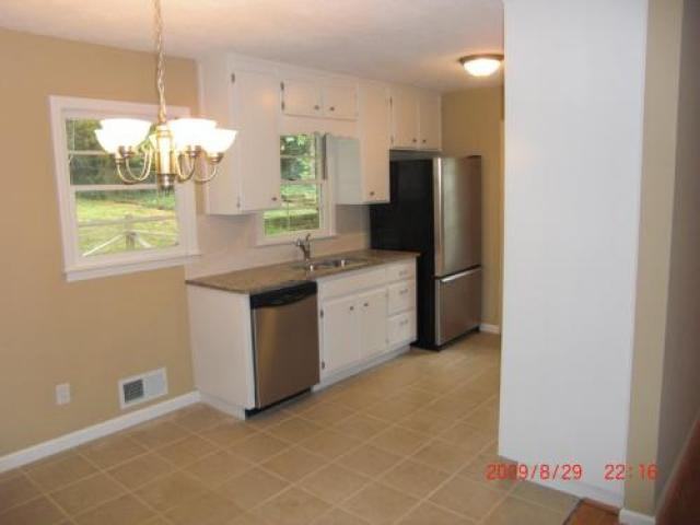 2379 Lakewood Dr NW - Photo 3 of 6