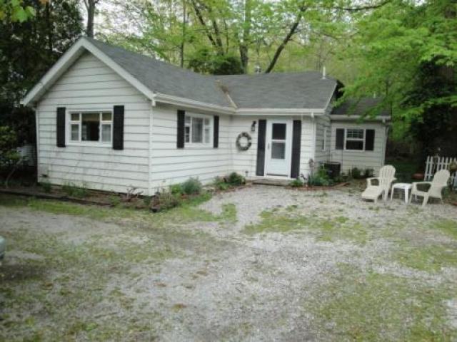 559 Vineland Rd - Photo 3 of 6