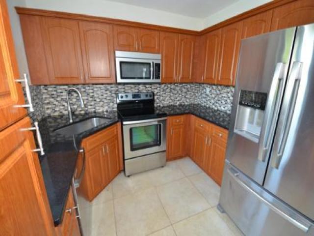 3171 SW 23rd St - Photo 3 of 6