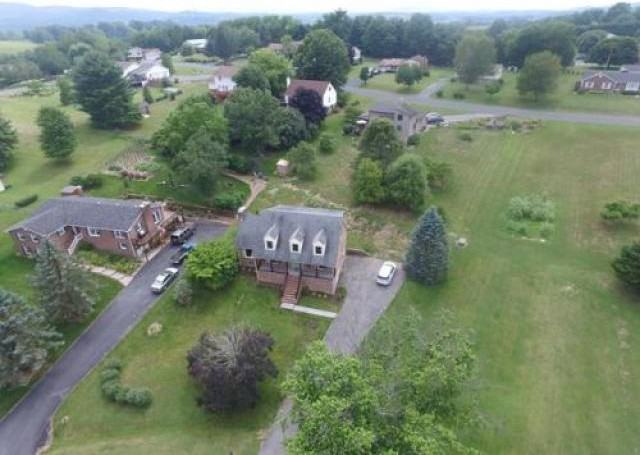 335 Arrow Ln - Photo 2 of 12