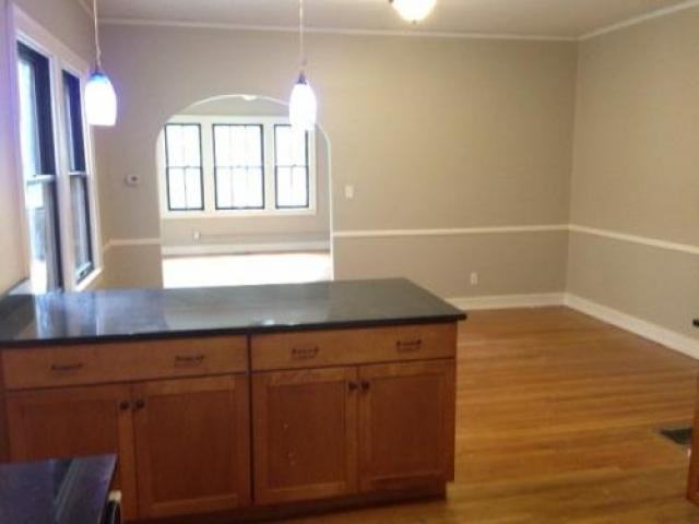 1853 Rutherford Ave - Photo 3 of 6