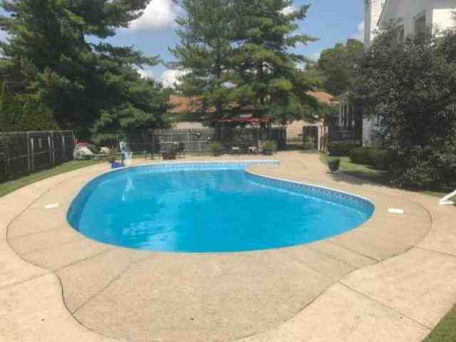 8412 Oxford Woods Ct - Photo 2 of 6