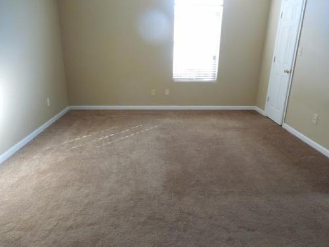 185 Garrett Rd - Photo 3 of 6