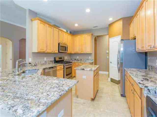 5765 Oak Lake Trail - Photo 2 of 6