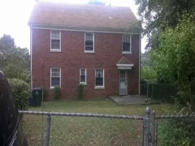 1905 Versailles Rd - Photo 2 of 6