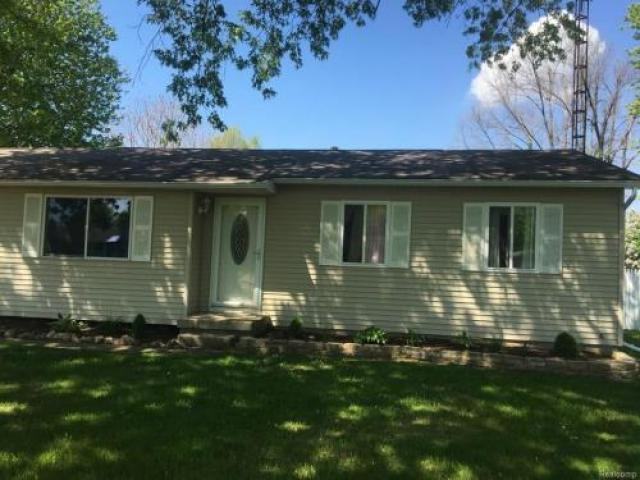 2545 Julie Dr - Photo 2 of 6