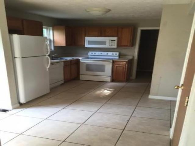 4928 Pritchard Ln - Photo 2 of 3