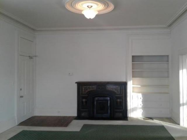 204 Lexington St - Photo 3 of 6