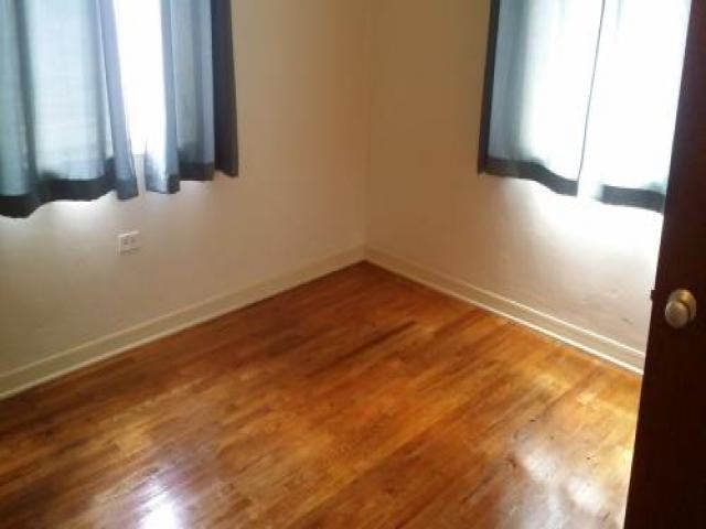 522 N C St - Photo 3 of 6