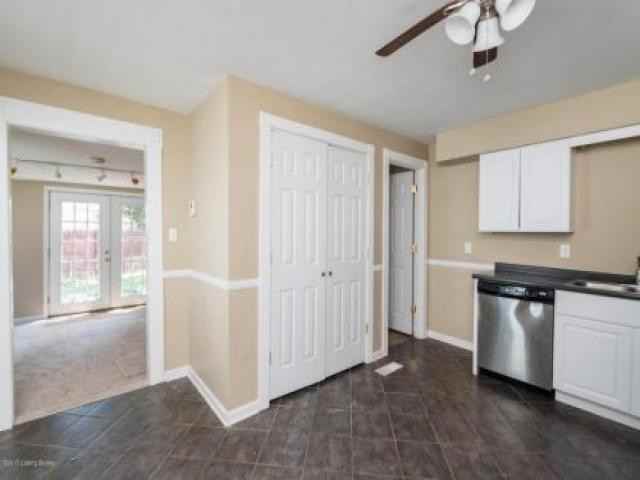 1316 E Breckinridge St - Photo 2 of 6