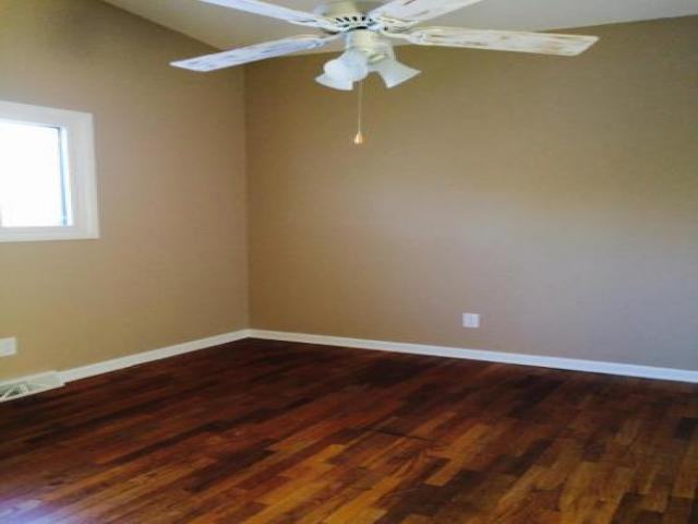 55 W Gloucester Dr - Photo 3 of 6