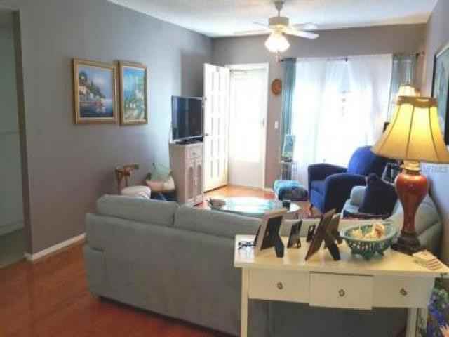 2404 Florentine Way - Photo 3 of 6