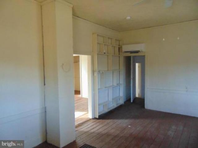 11552 Elmwood Farm Rd - Photo 3 of 6