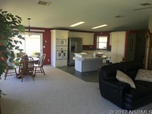 471 Sioux Blvd - Photo 3 of 6