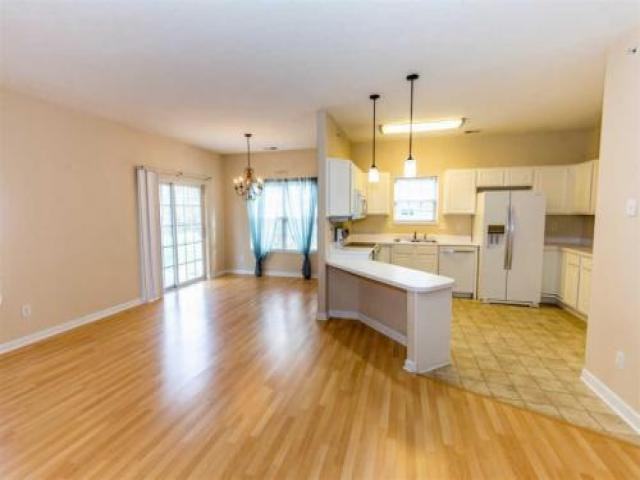 1184 Periwinkle Dr - Photo 3 of 6