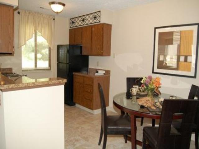 5556 Brush Creek Dr - Photo 2 of 6