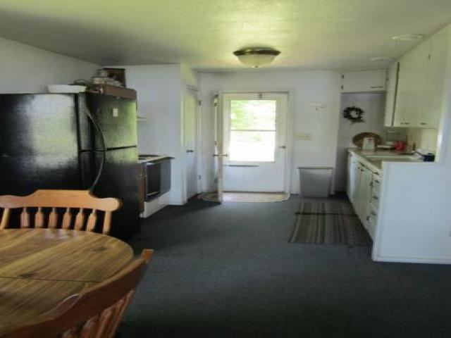 61271 Alexander Dr - Photo 2 of 6