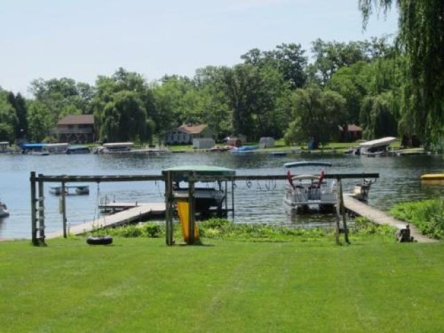 61271 Alexander Dr - Photo 3 of 6