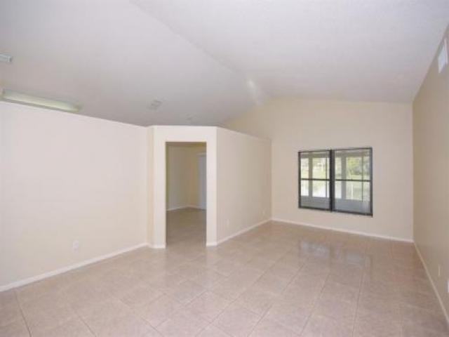 7783 Sapphire Ln - Photo 2 of 6