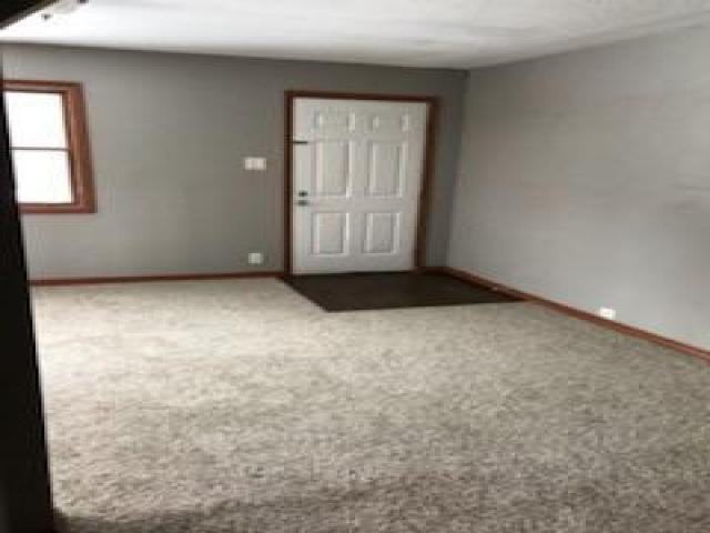 1705 Babcock Dr - Photo 2 of 6