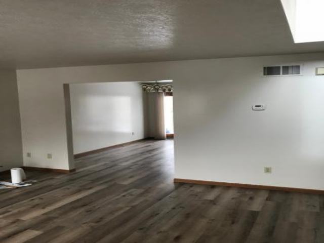 951 N Huntington St - Photo 2 of 6