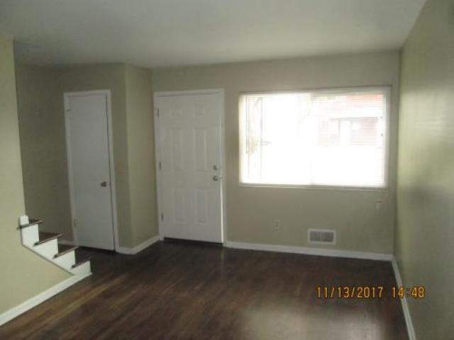 5845 Arborwood Dr - Photo 3 of 6