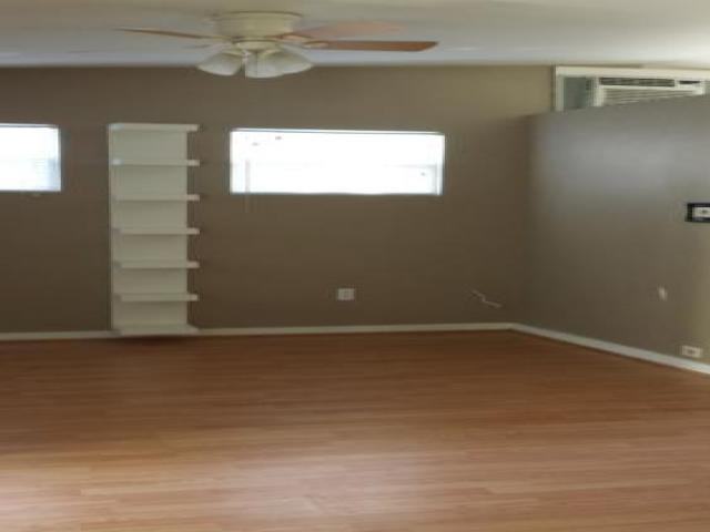 3042 Grove St N - Photo 3 of 6