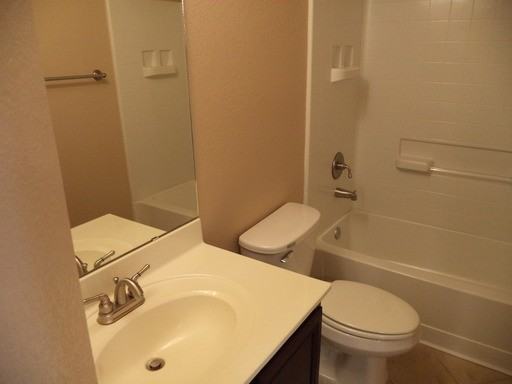 10909 Saltillo St NW - Photo 3 of 7