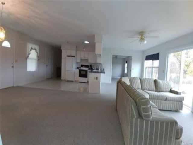 5140 5 Lakes Rd - Photo 2 of 6