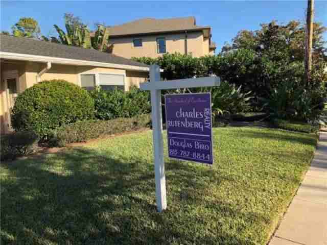 65 Bahama Cir - Photo 2 of 6