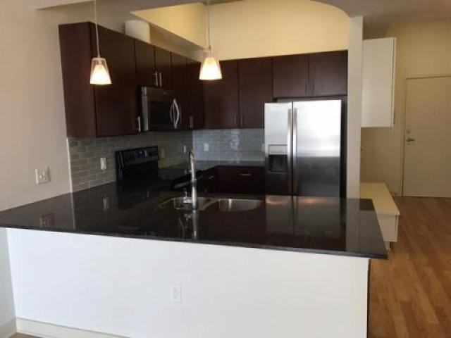 319 N Magnolia Ave - Photo 2 of 6